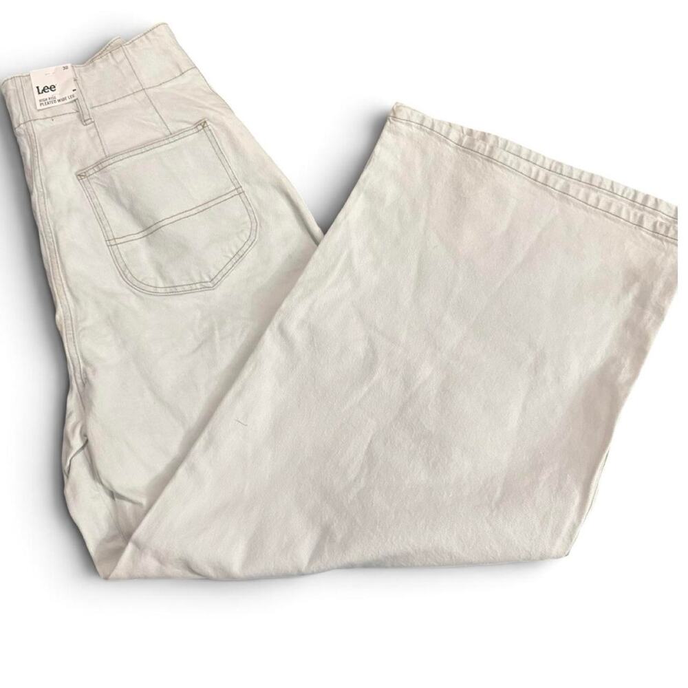 Deadstock lee high rise pleated